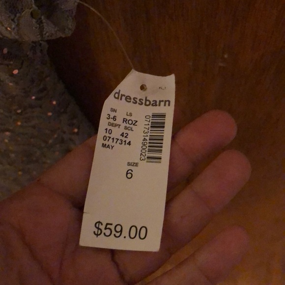 Dress - Picture 3 of 6